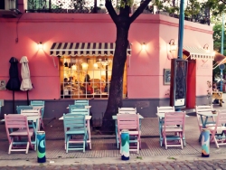 Renkli Paris Sokakları