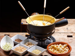 Paris Sokaklarının Efsane Lezzeti Fondü