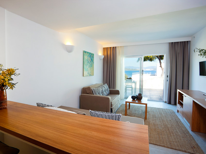 cocos the club-800x600 (2)