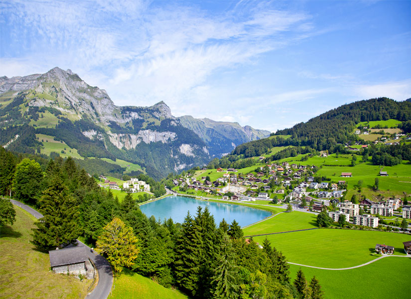 Engelberg Village,-825x600