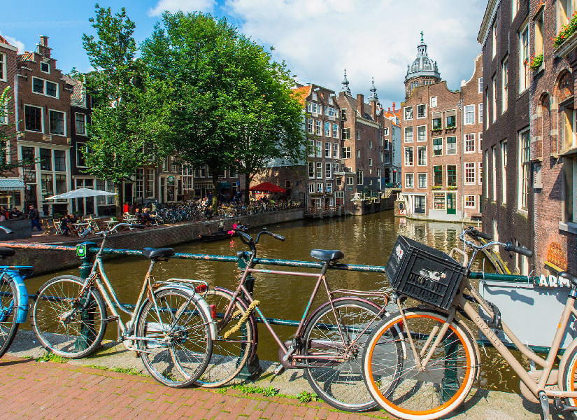 lets-go-amsterdam-08-825x600