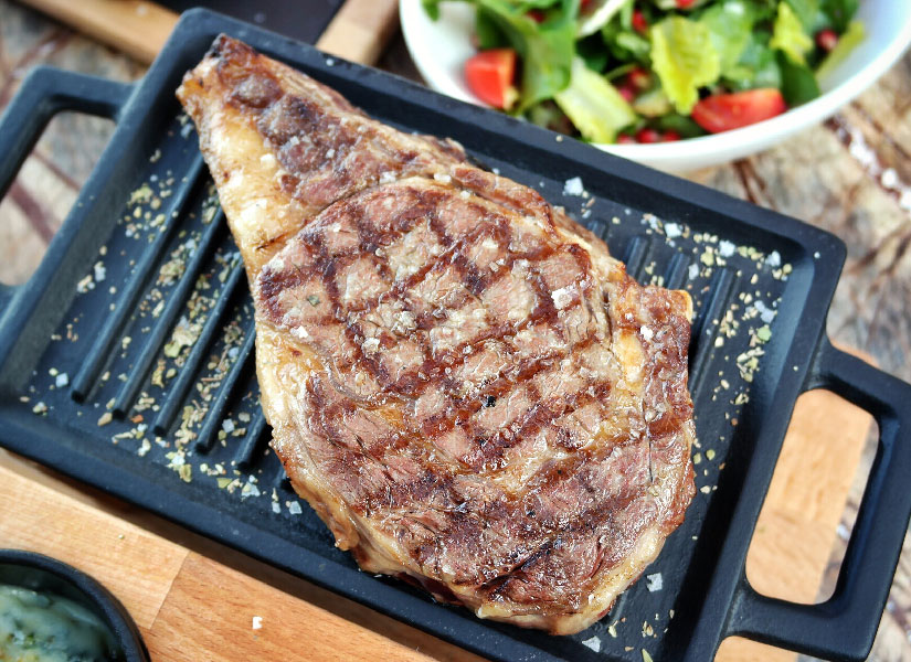 lets-go-bronze-steak-house-06-825x600