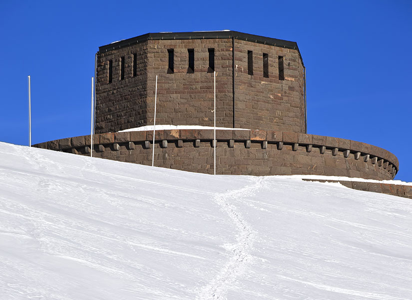 lets-go-kayak-02-825x600