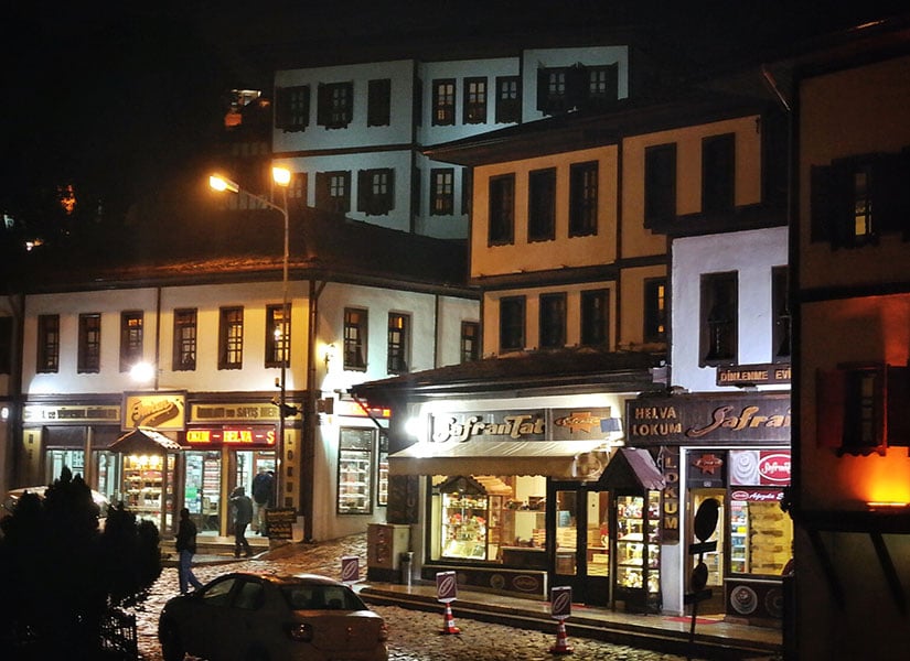 lets-go-safranbolu-evleri-01-825x600