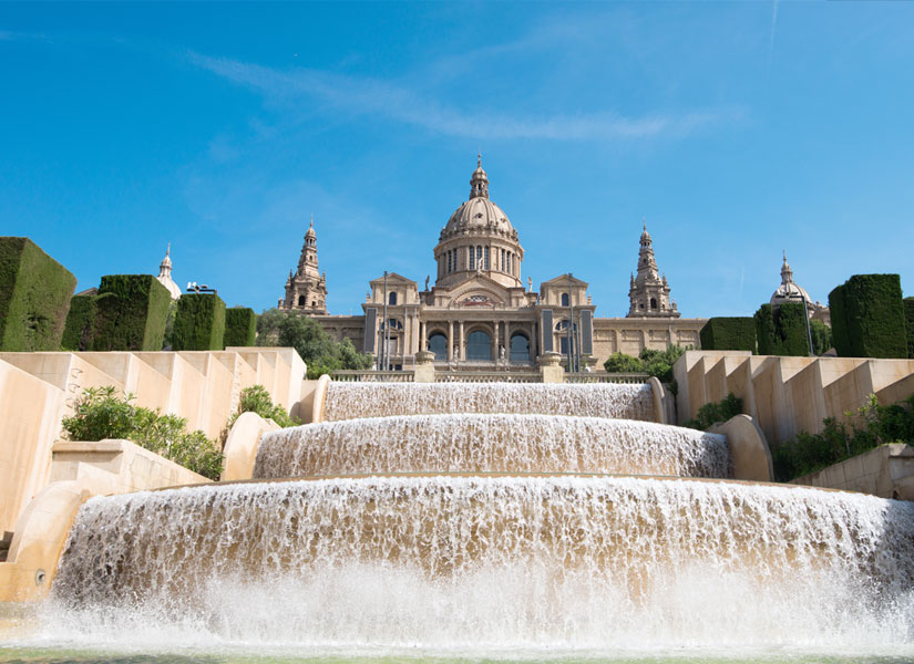 lets-go-barcelona-05-825x600