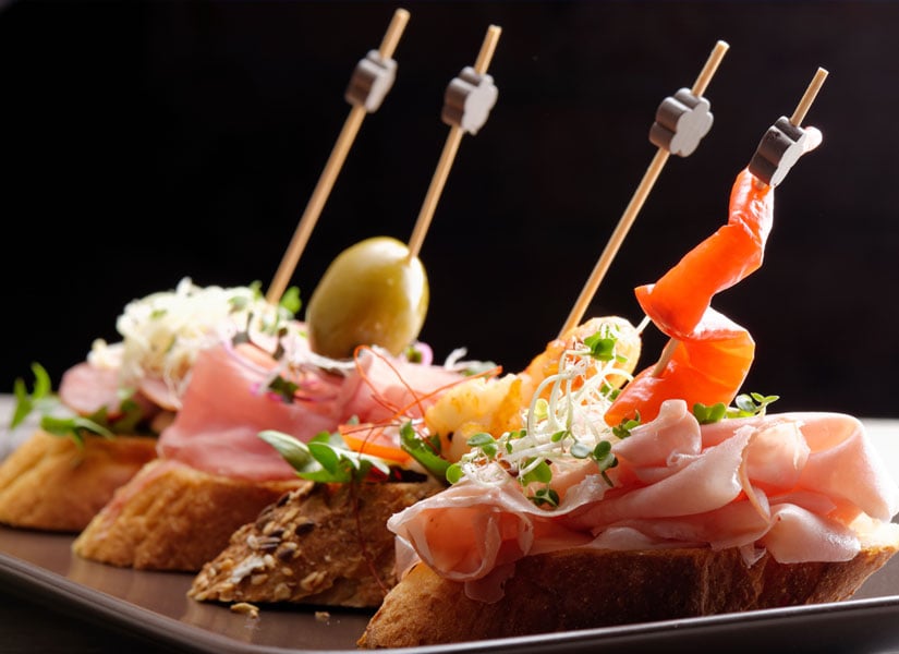 lets-go-barcelona-07-825x600