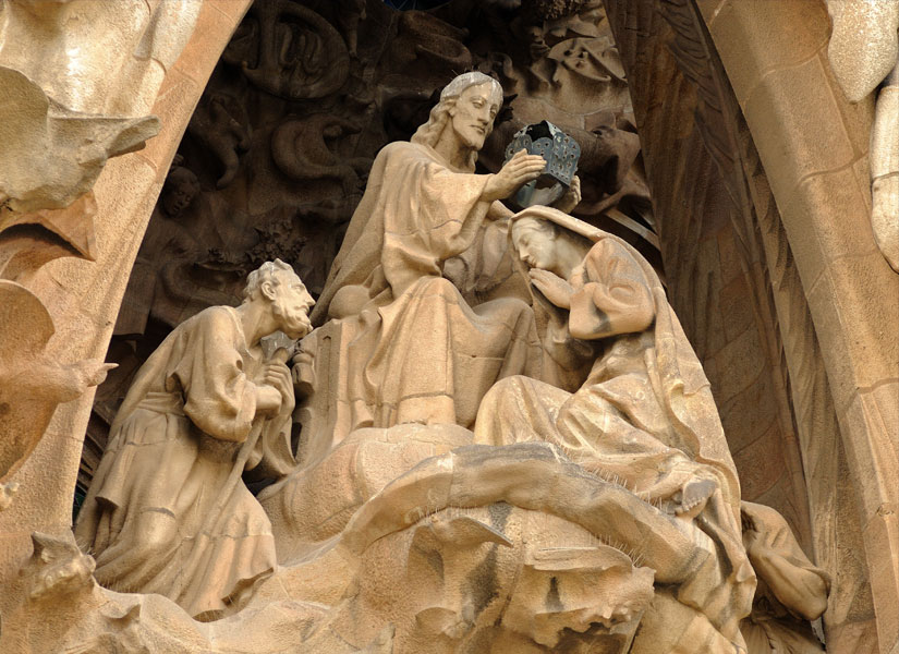 lets-go-gaudi-01-825x600