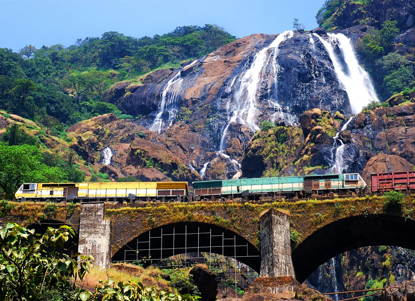 lets-go-goa-04-825x600
