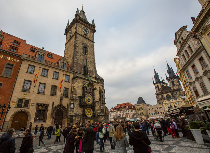 lets-go-prag-04-825x600