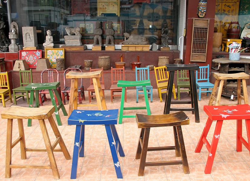 Renkli ve cıvıl cıvıl kafeleriyle ünlü Itaewon.
