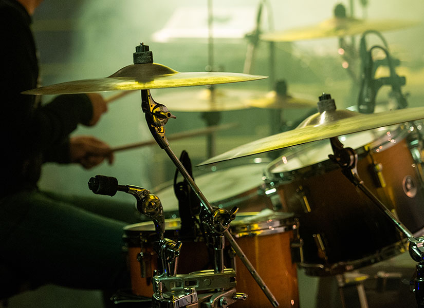 Rock barların çoğu sabaha kadar hizmet veriyor.