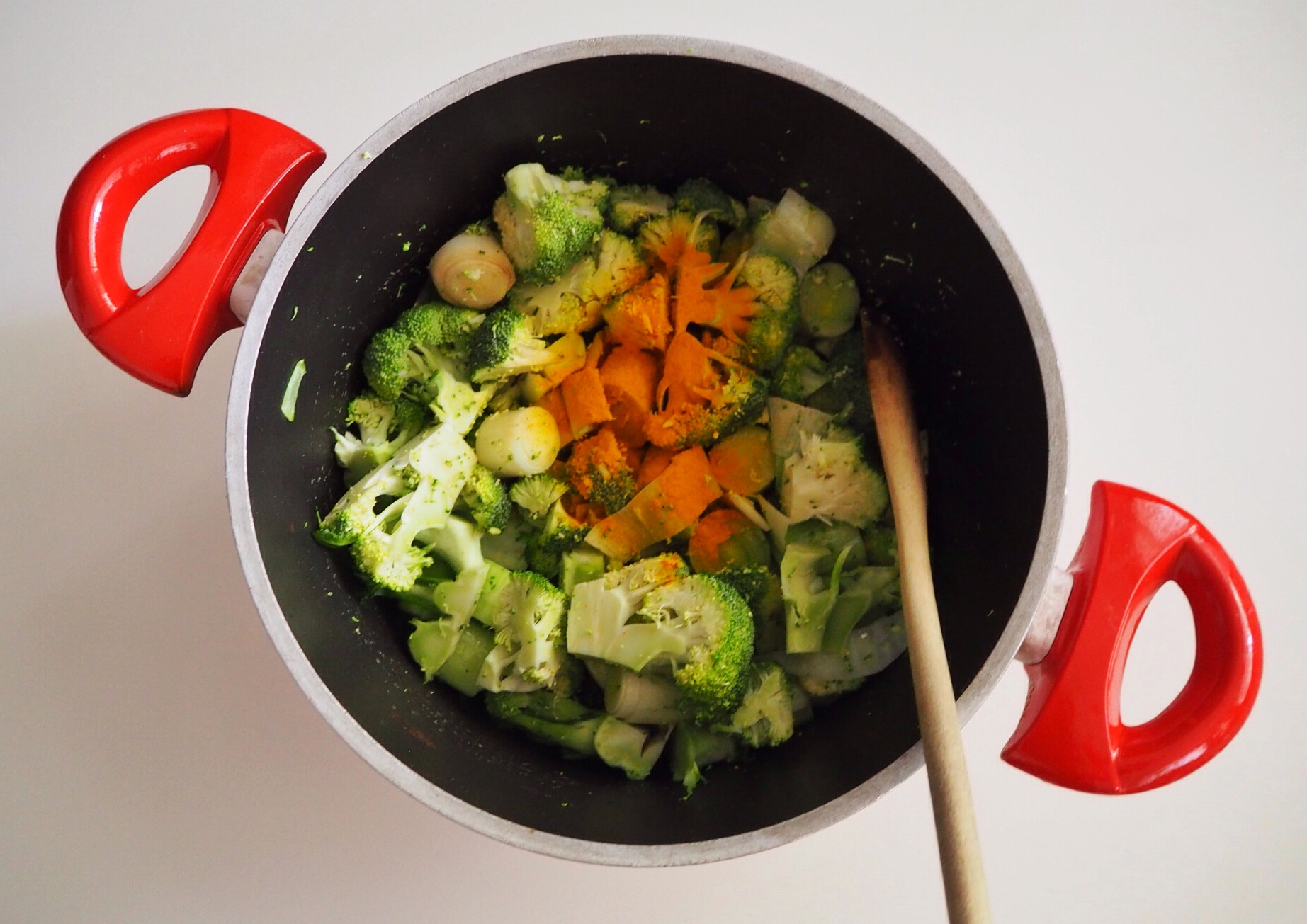Söz konusu detoks ise brokolisiz olmaz.