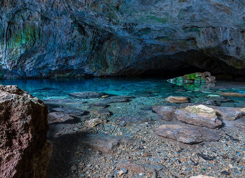 Kuşadası, Zeus Göleti, Zeus Mağarası, Zeus Mağarası suyu