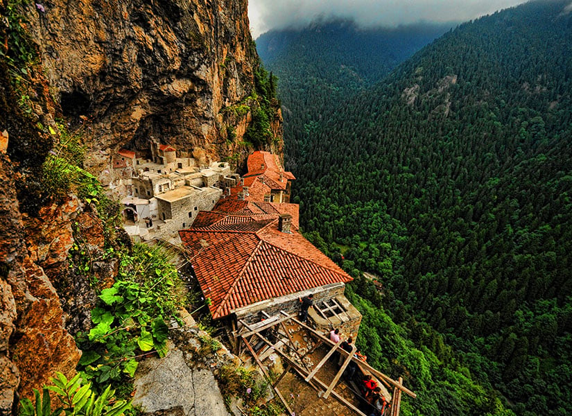 Trabzon gezilecek yerler, Sümela Meryem Ana Manastırı