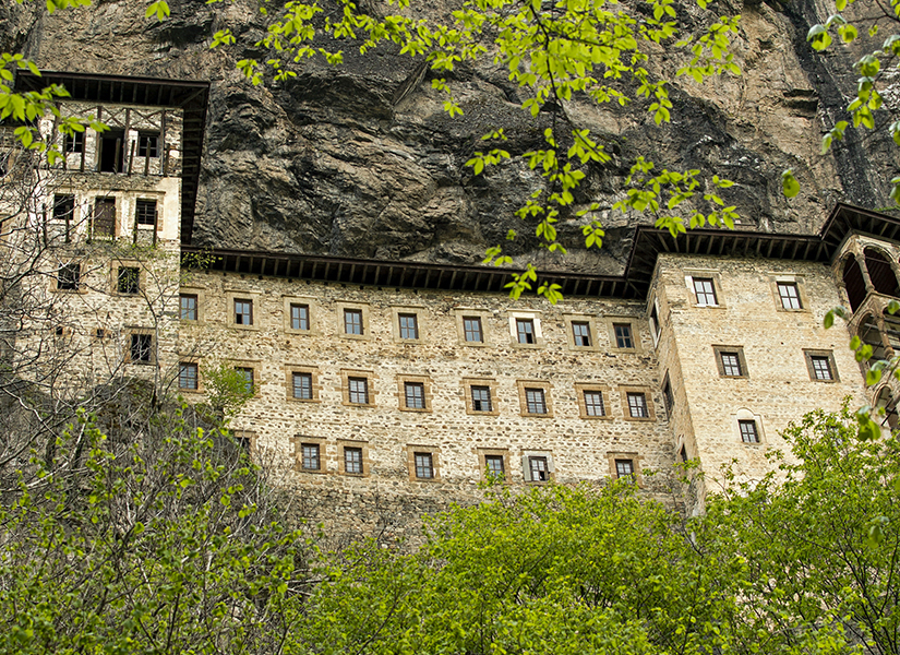 Sümela Manastırı Trabzon Türkiye'nin Simgeleşmiş Şehirleri ve Yapıları