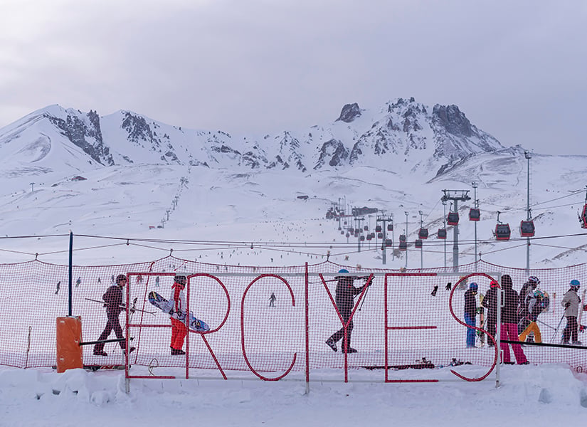 Erciyes Kayak Merkezi - Türkiye'de kayak tatili için gidilecek yerler - Türkiye'nin en iyi kayak merkezleri