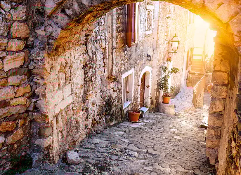 Karadağ Rehberi - Karadağ'da Gezilecek Yerler