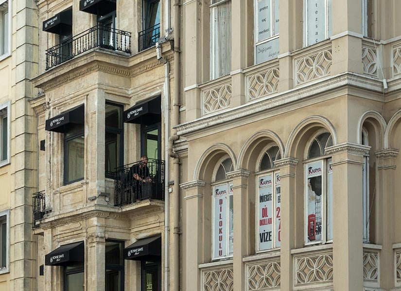 Tarihi Beyoğlu Binaları ve Hikayeleri