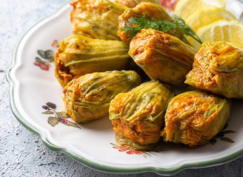 kabak çiçeği dolması izmirin meşhur yemekleri
